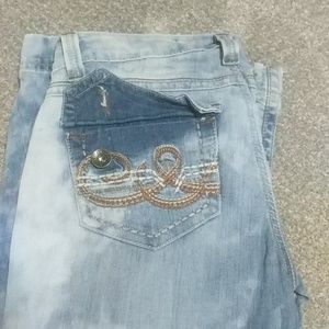 Southern Thread Destroyed Jeans